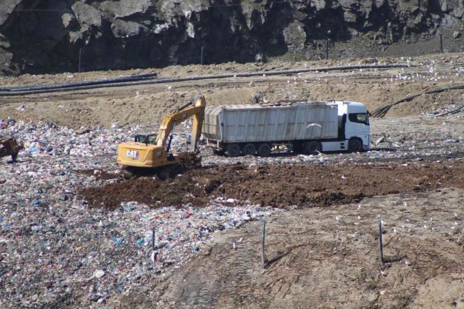 Çavuşlu Halkının Çöp Tepkisi Devam Ediyor