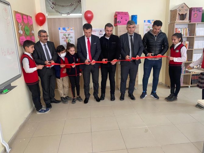 Hakkari’de “Gönül Bağı Atölyesi” Hizmete Açıldı