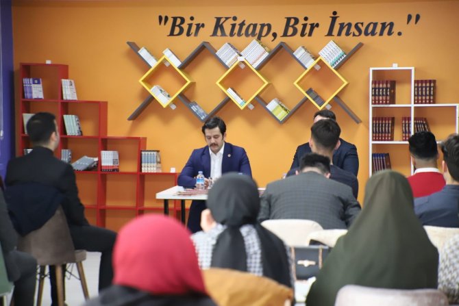 Vali Yardımcısı Kasımoğlu Gençlerle Bir Araya Geldi