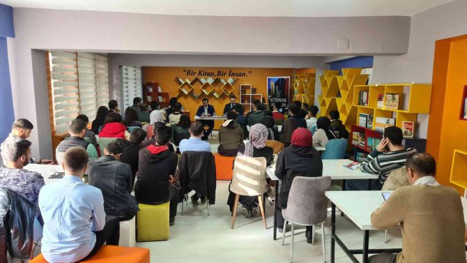 Vali Yardımcısı Kasımoğlu Gençlerle Bir Araya Geldi