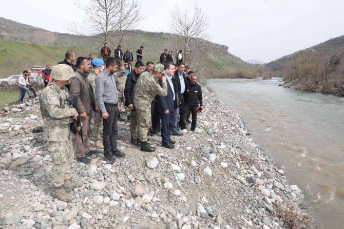 Vali Akbıyık Kayıp Askeri Arama Çalışmalarına Katıldı