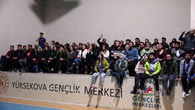 Yüksekova’da Voleybol Turnuvası