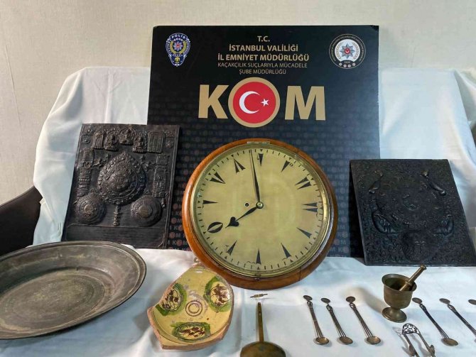 İ̇stanbul’da Tarihi Eser Kaçakçılarına Operasyon: 5 Gözaltı