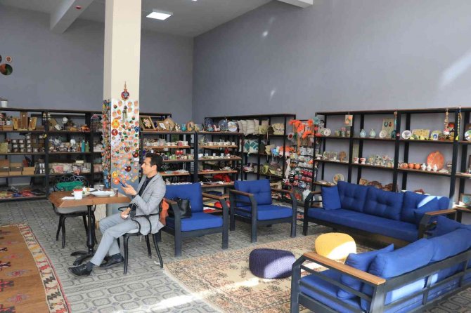 Kadın Kooperatiflerinin Ürünleri Bu Mağazada Sergileniyor