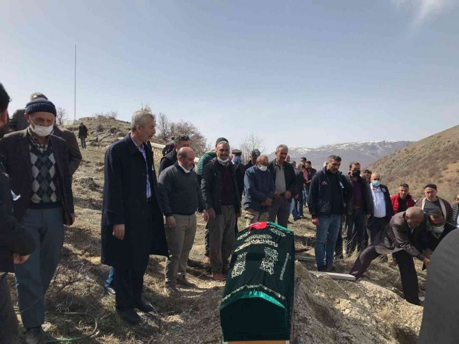 Belediye Meclis Üyesi Akşahin Son Yolculuğuna Uğurlandı