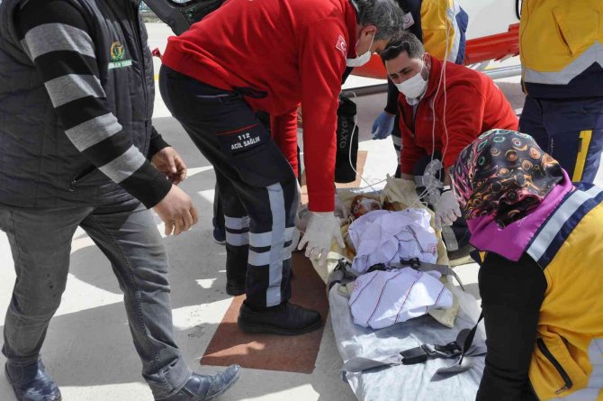 Yangında Yaralanan 6 Aylık Bebek Hava Ambulansıyla Ankara’ya Sevk Edildi