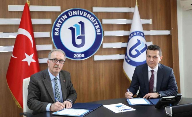 İ̇ki Üniversite Arasındaki İş Birliği Geliştiriliyor