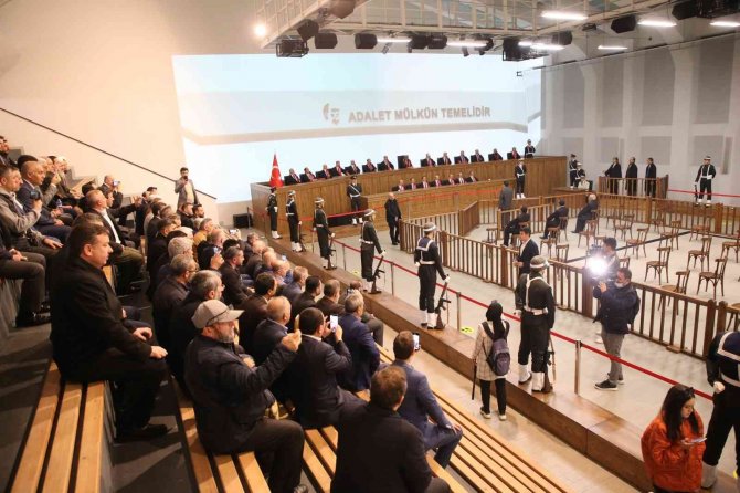 Sultanbeyli’deki Stk’lar Demokrasi Ve Özgürlükler Adasını Ziyaret Etti