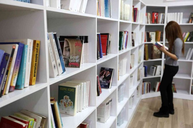 Kitap Sevdalıları Yenimahalle Kütüphanelerinde Buluşuyor