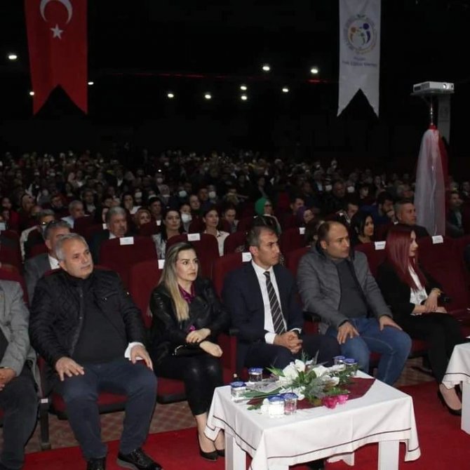 Aşık Veysel Türküleri İle Anıldı