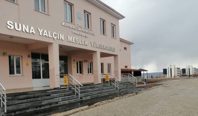 Kayseri Üniversitesi Pınarbaşı Yerleşkesine Alparslan Türkeş İ̇smi Verildi