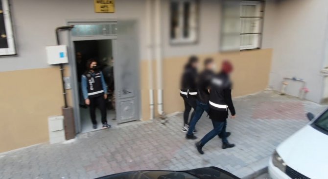 Silah Tacirlerine Operasyon: 8 Gözaltı