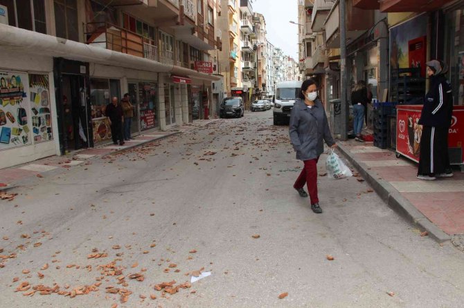 Fırtına Manisa’yı Savaş Alanına Çevirdi