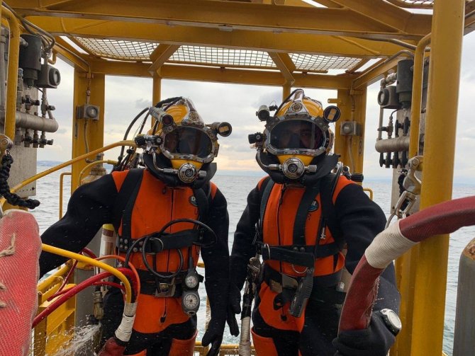 Milli Savunma Bakanlığından "Denizaltıdan Personel Kurtarma Eğitimleri"