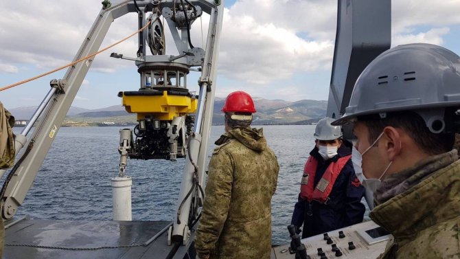 Milli Savunma Bakanlığından "Denizaltıdan Personel Kurtarma Eğitimleri"