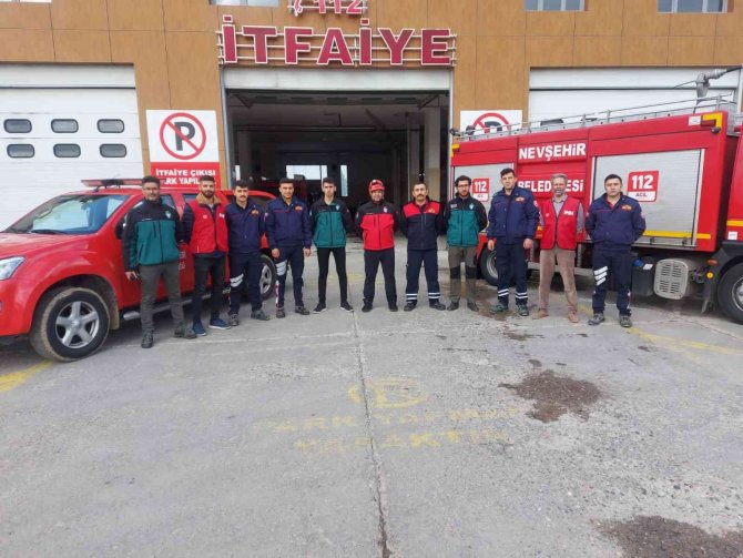 Gönüllülere ’Yangın Güvenliği Ve Yangına Müdahale Teknikleri’ Eğitimi Verildi