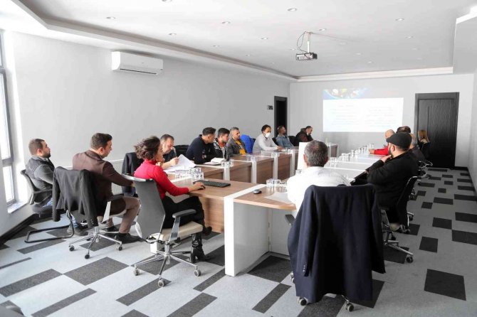 Niğde Belediyesi’nden Sertifikalı Petshop Eğitimi