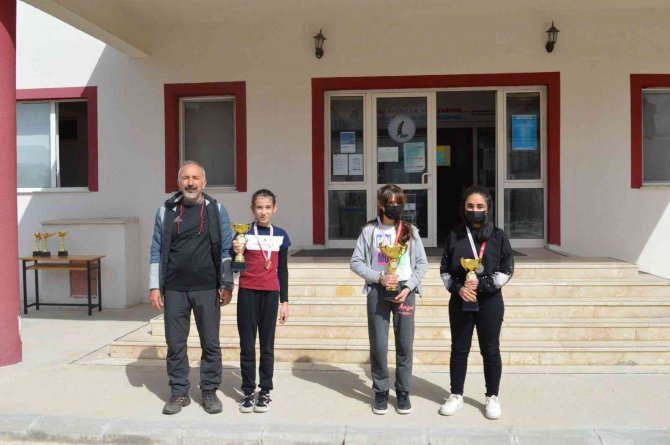 Oryantiring Müsabakalarının Birincileri Belli Oldu