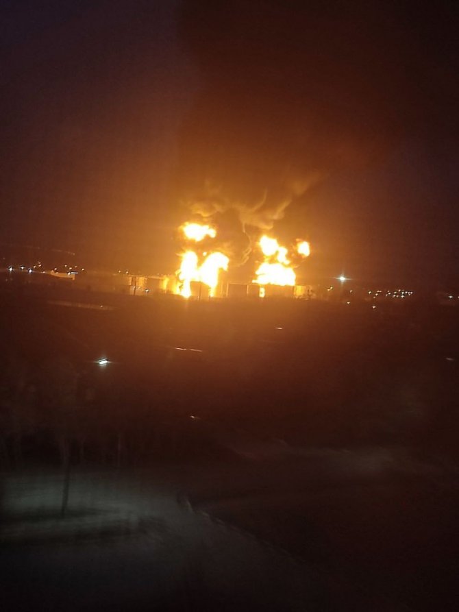 Rusya: "Ukrayna Ordusu Belgorod Kentindeki Petrol Deposunu Vurdu"