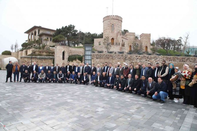 Sultanbeyli’deki Stk’lar Demokrasi Ve Özgürlükler Adasını Ziyaret Etti