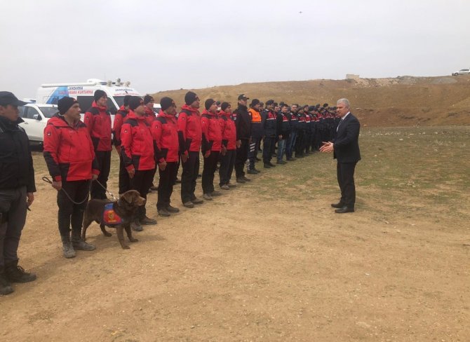 Vali Akın, Kayıp Arama Çalışmalarını Yerinde İnceledi