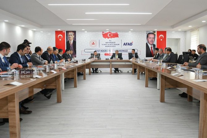 Van’da “İ̇l Afet Ve Acil Durum Koordinasyon Kurul Toplantısı” Yapıldı