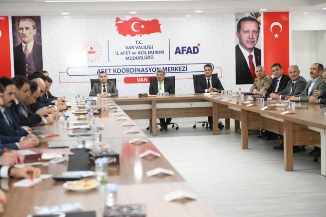 Van’da “İ̇l Afet Ve Acil Durum Koordinasyon Kurul Toplantısı” Yapıldı
