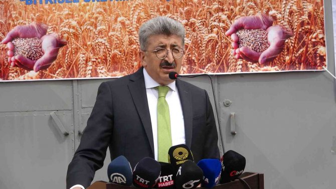 Van Valisi Bilmez: “Ekilmemiş Bir Karış Toprak Bırakmayalım”