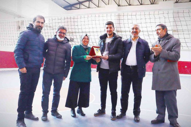 Özalp’te “Takımını Kur, Kupayı Kazan” Turnuvası