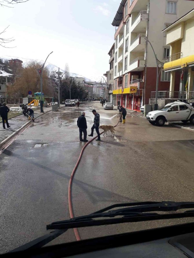 Bahçesaray Belediyesinden Bahar Temizliği