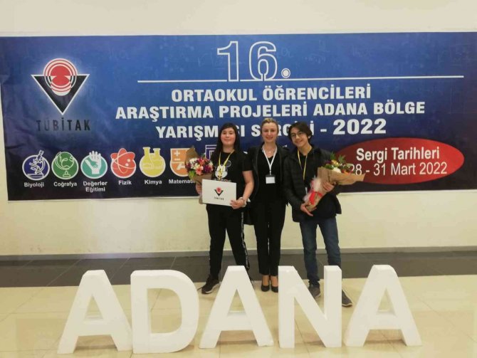 Başkan Fadıloğlu Proje Yarışmasında Birinci Olan Öğrencileri Tebrik Etti