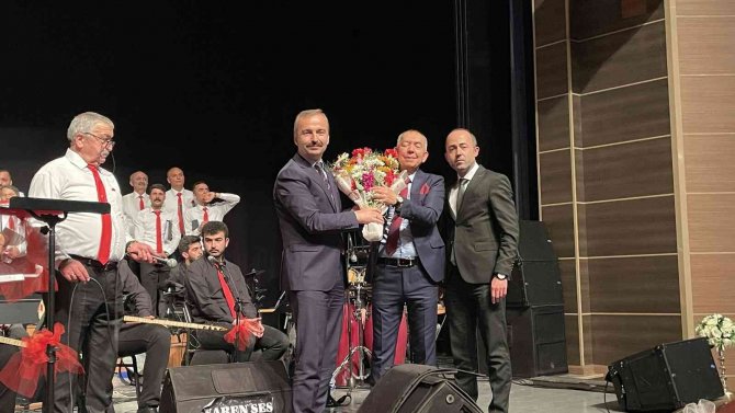 Çaycuma Halk Eğitimi Merkezi Halk Müziği Konseriyle İlgi Gördü