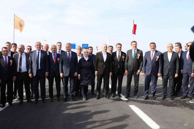 Malatya Kuzey Çevreyolu’nun 26 Km’lik 1. Kısmı Hizmete Açıldı