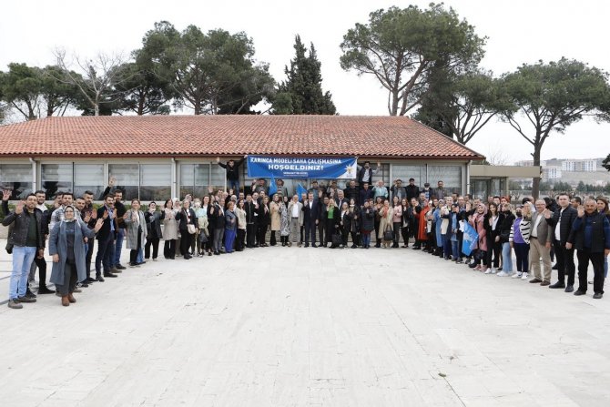 Ak Parti İ̇zmir İ̇l Başkanı Sürekli: “Basbaş İle Büyük Kalkınma Hamlesi Gerçekleşiyor”