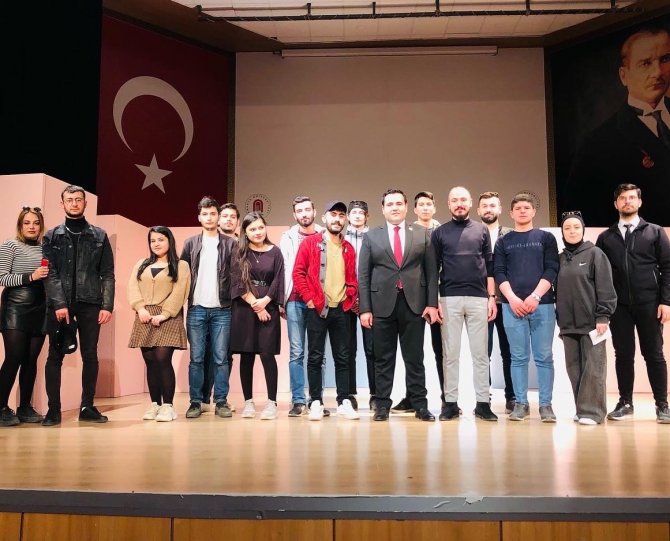 Kendi Yazdıkları Tiyatro Oyunuyla “Birinci” Oldular