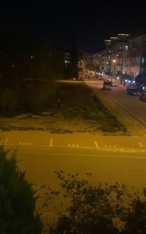 İ̇ki Grubun Kavgasında Sokakta Silah Sesleri Yankılandı