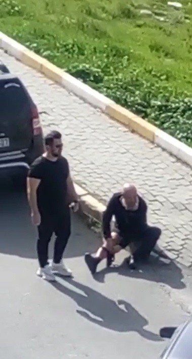Avcılar’da Kardeşini Boş Arazide Silahla Vurdu