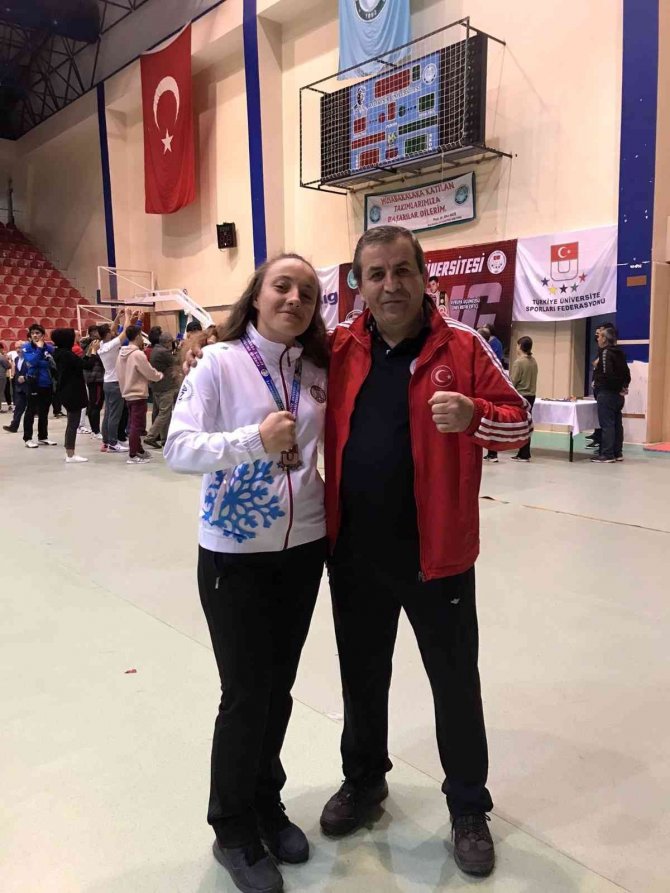 Demir Yumruk Falay, Türkiye Üçüncüsü Oldu