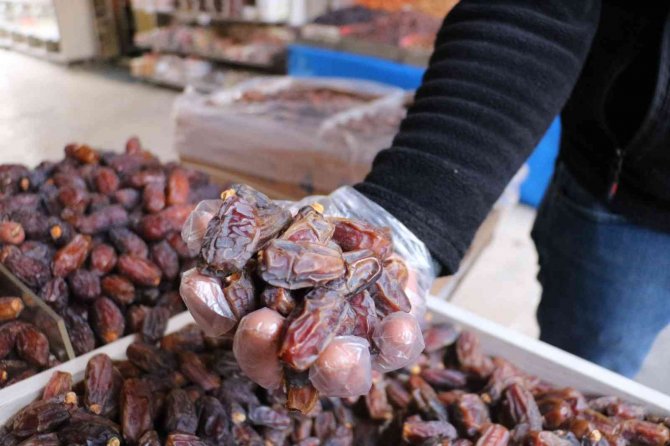 Hurma Kanseri Önlediği Gibi Tok Tutuyor