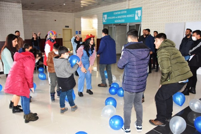 Üniversite Öğrencilerinden Farkındalık Etkinliği