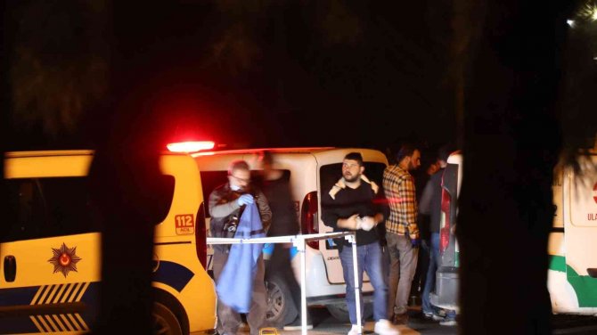Araçla Önünü Kestikleri Tekstilciyi Sokak Ortasında Öldürdüler