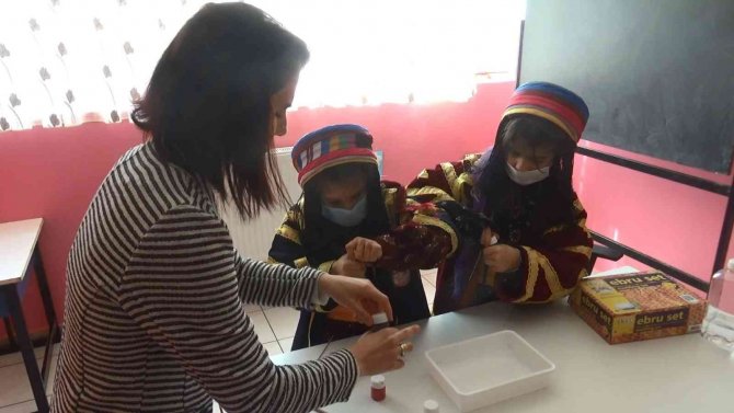 Diyarbakır’da Görme Engelli Öğrenciler E-twinning Projesi İle Engelleri Ortadan Kaldırıyor