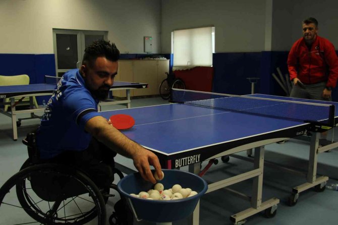Masa Tenisinde Dünya’ya Ambargo Koyan Milli Sporcu: Nesim Turan