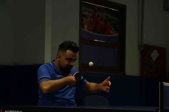 Masa Tenisinde Dünya’ya Ambargo Koyan Milli Sporcu: Nesim Turan