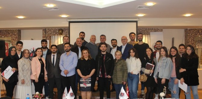 Dijital Çağda İletişim Semineri Gerçekleştirildi