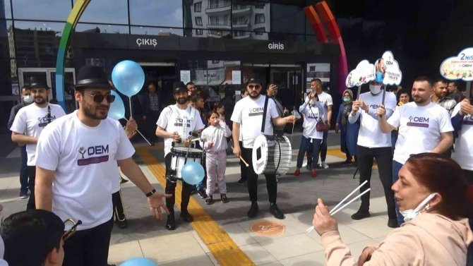 Diyarbakır’da, Otizmli Çocuklar İçin Farkındalık Etkinliği