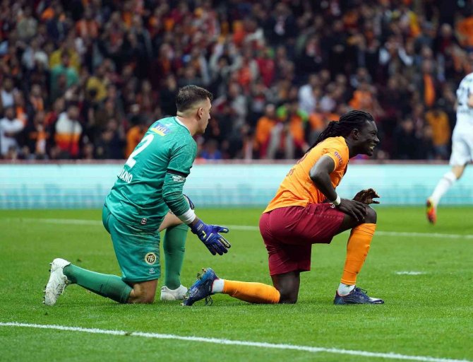 Fernando Muslera Penaltı Kurtardı