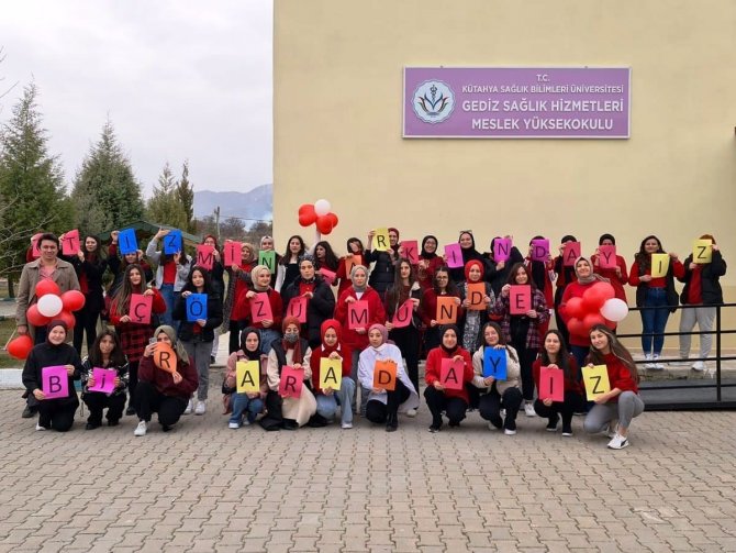 Gediz Sağlık Hizmetleri Myo’da, “Dünya Otizm Farkındalık Günü” Etkinliği