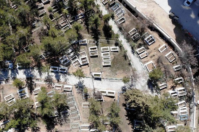 Gümüşhane’de ‘Çarpık Mezarlaşma’ Kıbleyi Şaşırttı