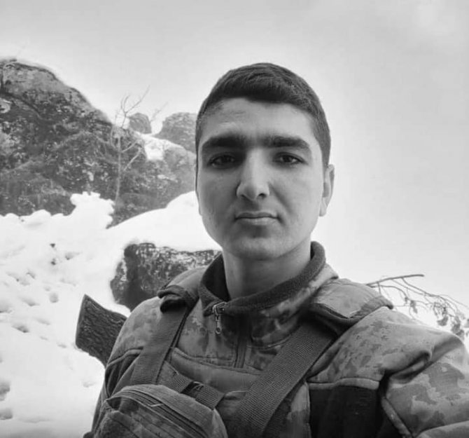Şehidin İ̇zmir’deki Baba Ocağına Acı Haber Verildi